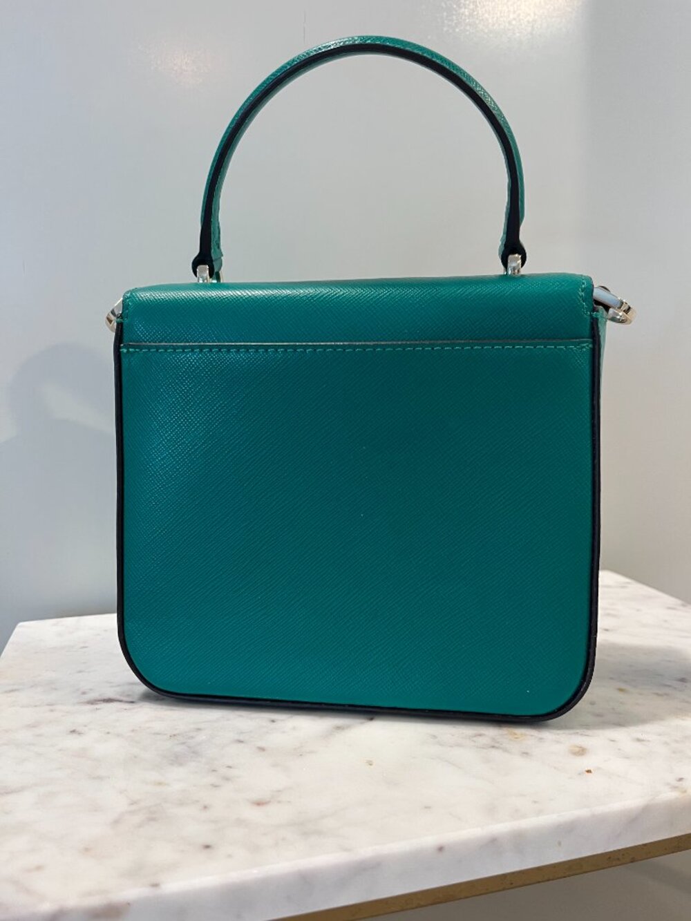 💚👜 Kate Spade Staci Square Crossbody Saffiano Leather | Wintergreen - Picture 9 of 9
